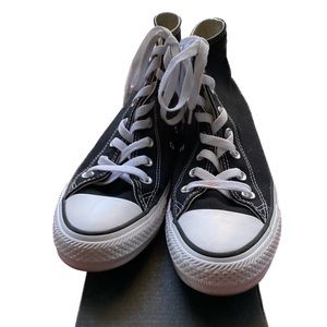 *CONVERSE CHUCK TAYLOR ALL STAR SNEAKERS*👟